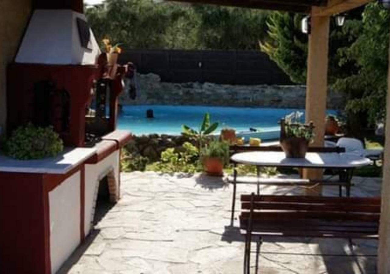 Vokamvilia Apartment & Studio Close To The Sea พลานอส ภายนอก รูปภาพ