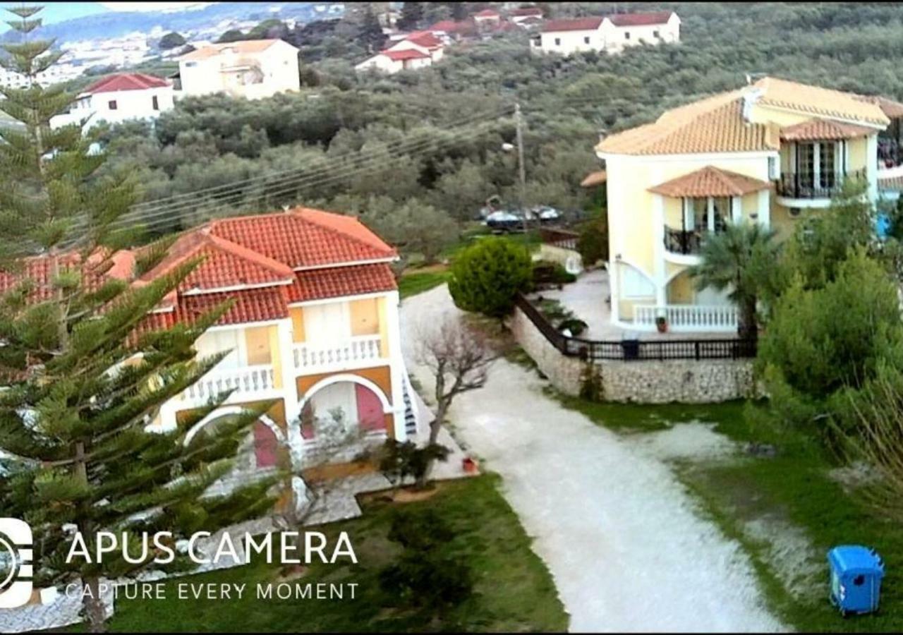 Vokamvilia Apartment & Studio Close To The Sea พลานอส ภายนอก รูปภาพ